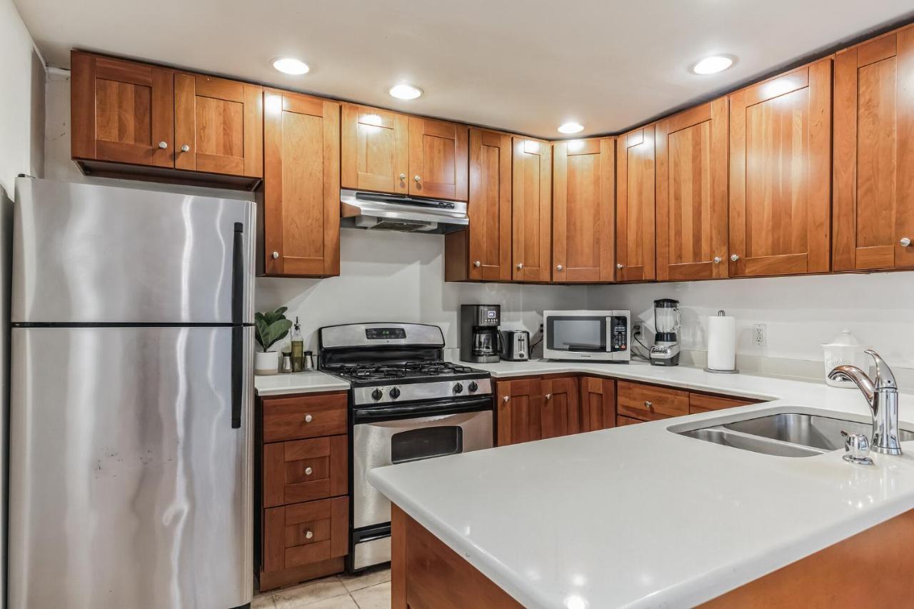 נורת'המפטון Brand New Stylish Noho Apartment מראה חיצוני תמונה